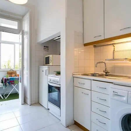 Principe Real Orange Tree W/ View 3 Bedrooms Flat! Apartment