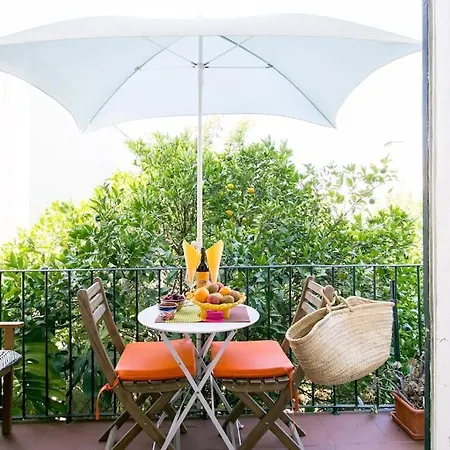 Principe Real Orange Tree W/ View 3 Bedrooms Flat! Appartamento Lisbona